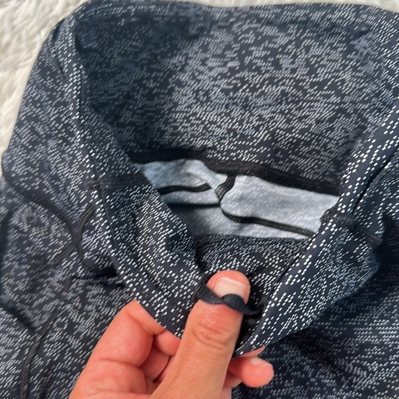 Lululemon Fast & Free Crop II (Nulux 19"") Soundwave Alpine White Black - Picture 3 of 6